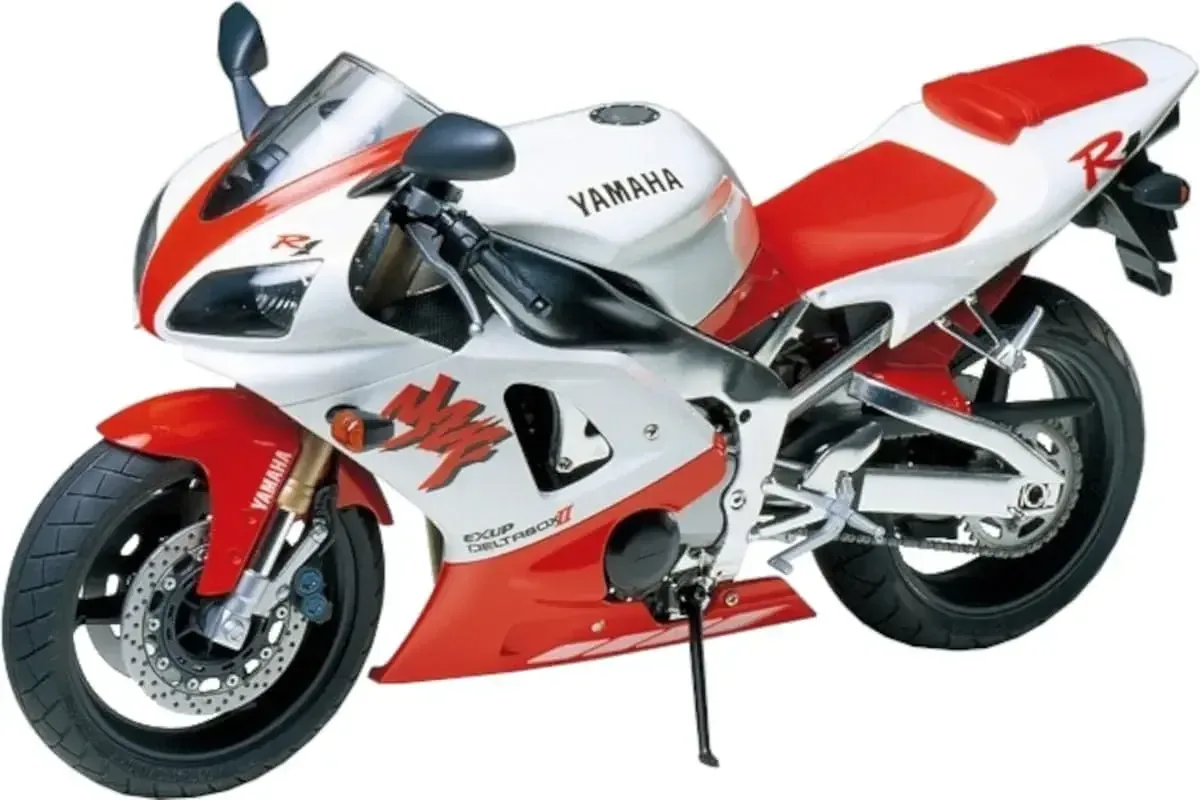 Tamiya Yamaha YZF-R1 1/12 Scale Motorcycle Plastic Model Kit